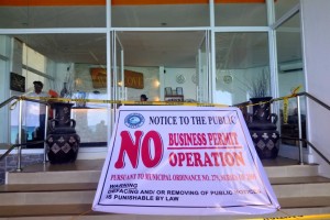 Malay town orders Boracay resort closed